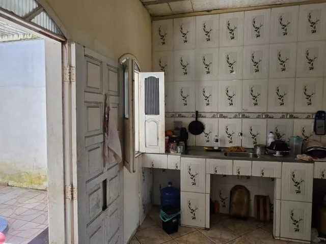 Imagem 2: Casa de 2 Andares com 4 Quartos à Venda na Cabanagem – Quintal e Garagem Coberta