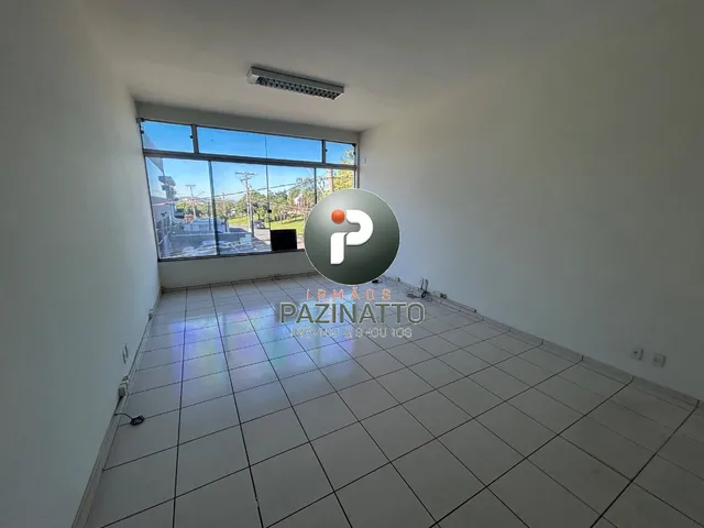 Imagem: A sala comercial possui 2 Banheiros, 44m² de Área e está