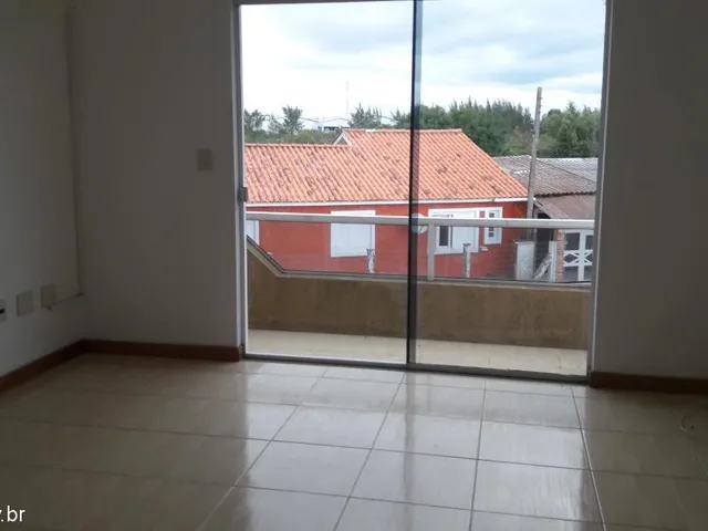 Imagem 2: Aluguel de Duplex Semi-novo com Pátio Fechado em Tramandaí, Recanto da Lagoa