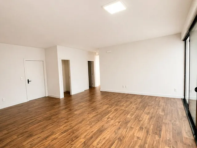 Imagem: Apartamento a venda com três suítes no