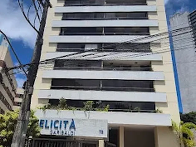 Imagem: O apartamento possui 3 Dormitórios, 1 Suíte, 2 Banheiros,