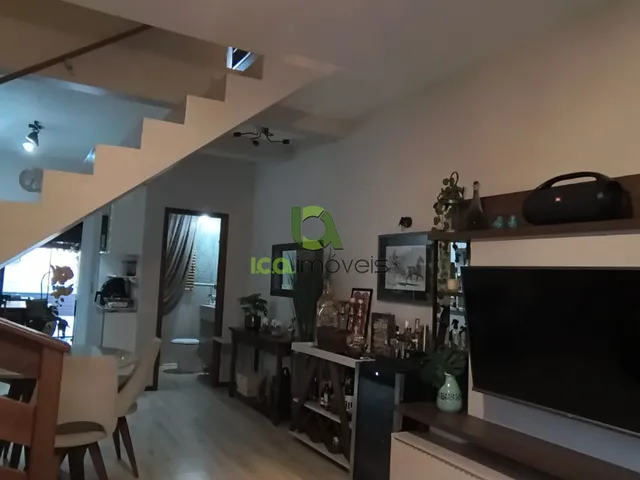 Imagem: Casa com moveis planejados piscina área