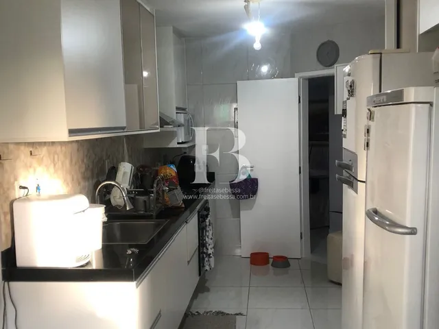 Imagem 15: Apartamento espaçoso e iluminado em localização privilegiada no coração do bairro