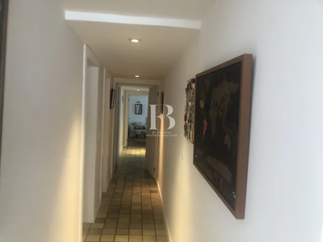 Imagem 9: Apartamento na Rua Setúbal espaçoso com 198m² e 4 quartos, bem localizado com área de