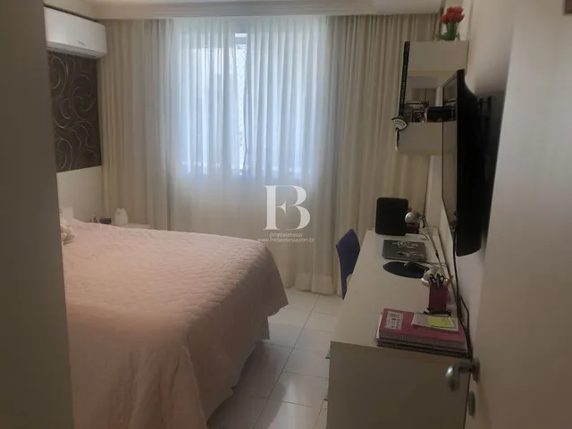 Imagem 16: Apartamento na Rua Setúbal Espaçoso com 198M² e 4 Quartos, Bem Localizado com Área De