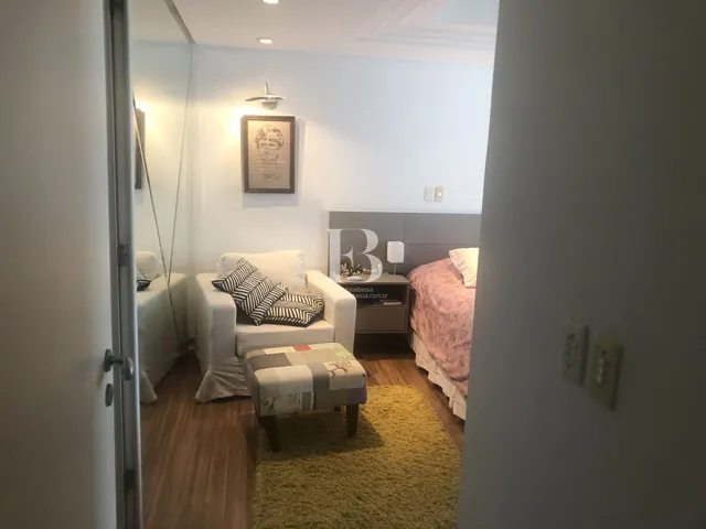 Imagem 14: Apartamento na Rua Setúbal Espaçoso com 198M² e 4 Quartos, Bem Localizado com Área De