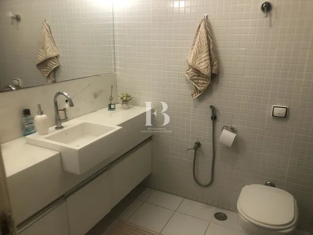Imagem 14: Apartamento na Rua Setúbal espaçoso com 198m² e 4 quartos, bem localizado com área de