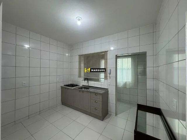 Imagem 6: Apartamento Semi-Mobiliado de 58m² com 2 quartos no bairro Iririú