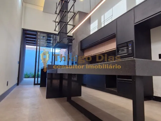 Imagem 13: Casa moderna à venda com 3 suítes, cozinha gourmet com churrasqueira, quintal, solarium