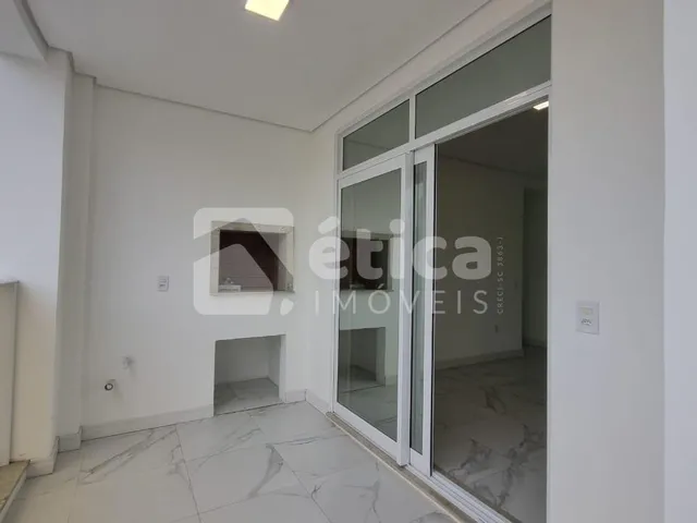 Imagem 5: Apartamento novo para locação no bairro Fazenda com 02 suítes e 02 vagas