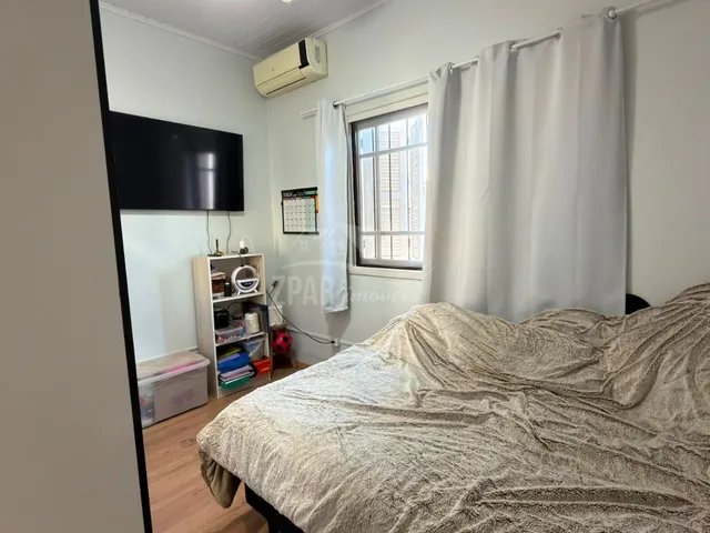 Imagem 10: ZPAR IMÓVEIS VENDE Ampla casa em Porto Alegre-RS, bairro Hípica, 5 quartos, 1 suíte, 3