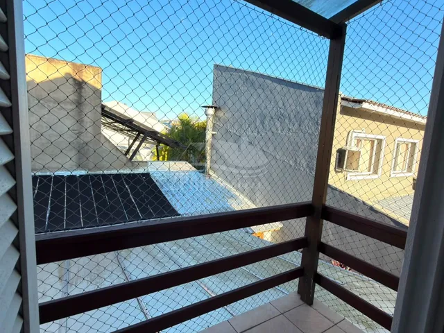 Imagem 13: ZPAR IMÓVEIS VENDE Ampla casa em Porto Alegre-RS, bairro Hípica, 5 quartos, 1 suíte, 3