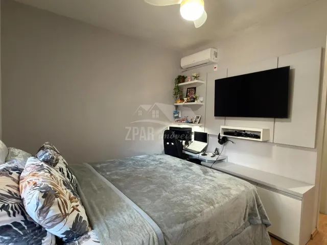 Imagem 9: ZPAR IMÓVEIS VENDE Ampla casa em Porto Alegre-RS, bairro Hípica, 5 quartos, 1 suíte, 3