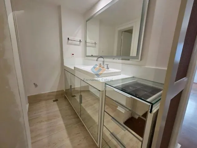 Imagem 2: Venda de apartamento de luxo em Niterói-RJ, Icaraí: 4 quartos, 3 suítes, 1 sala, 5
