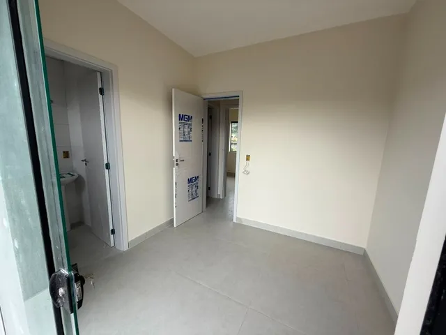 Imagem 10: CASA - MATINHOS Casa com 4 dormitórios