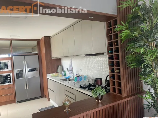 Imagem 5: CASA RESIDENCIAL em FLORIANÓPOLIS - SC, COQUEIROS
