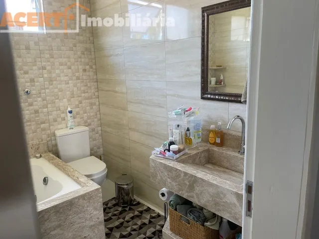 Imagem 7: CASA RESIDENCIAL em FLORIANÓPOLIS - SC, COQUEIROS