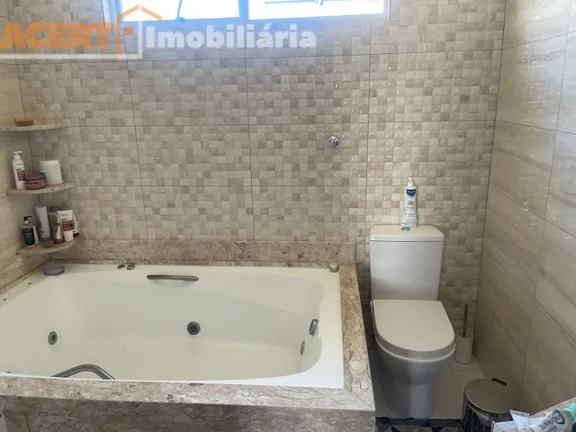 Imagem 16: CASA RESIDENCIAL em FLORIANÓPOLIS - SC, COQUEIROS