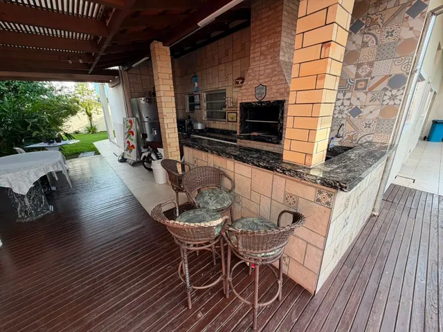 Imagem 2: Oportunidade única casa ampla no centro da palhoça