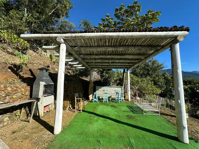 Imagem 8: Casa de Frente Para o Mar - Praia da Enseada de Brito em Palhoça/SC