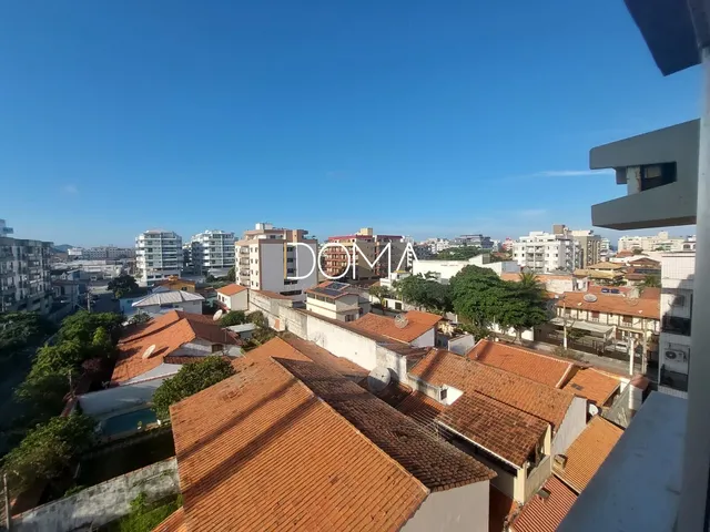 Imagem 4: Amplo apartamento com vista livre e próximo do comércio e praia