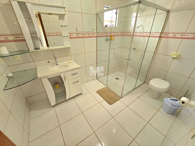 Imagem 3: ? Locação Anual – Casa Mobiliada a apenas 600 metros da Praia Central