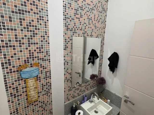Imagem 11: Casa de Luxo em Condomínio: 3 Quartos, 3 Suítes, 6 Banheiros na Terras do Vale - Caçapava-Sp