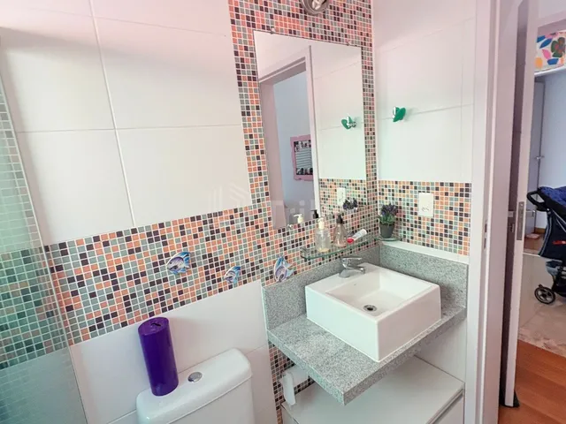 Imagem 5: Casa de Luxo em Condomínio: 3 Quartos, 3 Suítes, 6 Banheiros na Terras do Vale - Caçapava-Sp