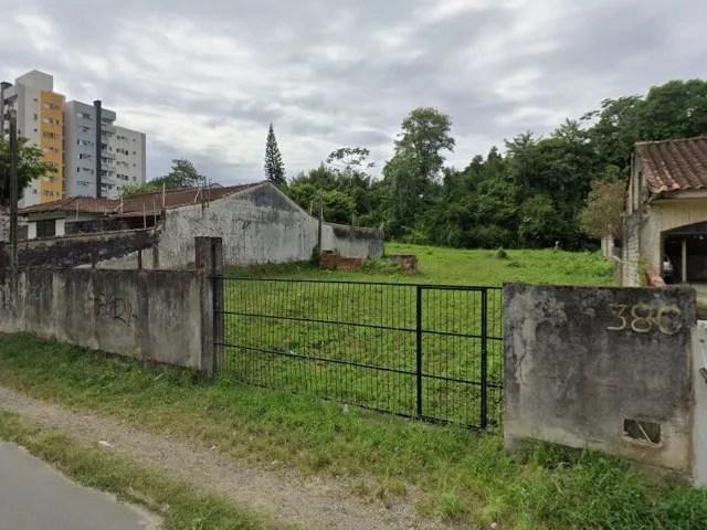 Imagem: O terreno possui 3.509m² de Área Privada e está