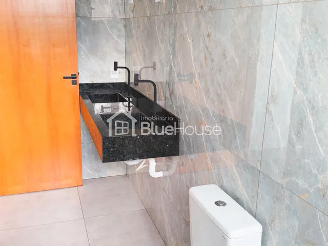 Imagem 5: Casa 2 Quartos sendo 1 suíte com Pé Direito Duplo no Bairro Independência