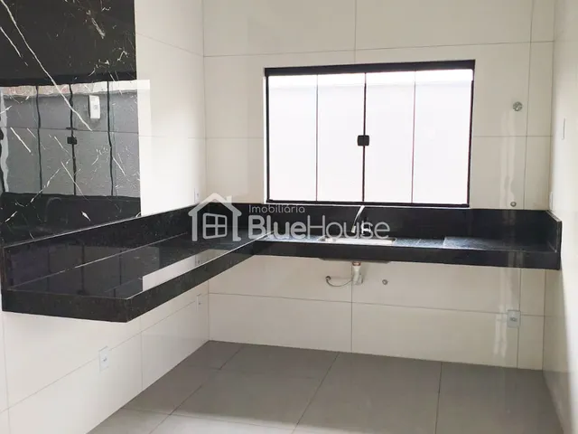 Imagem 2: Casa 2 Quartos sendo 1 suíte com Pé Direito Duplo no Bairro Independência