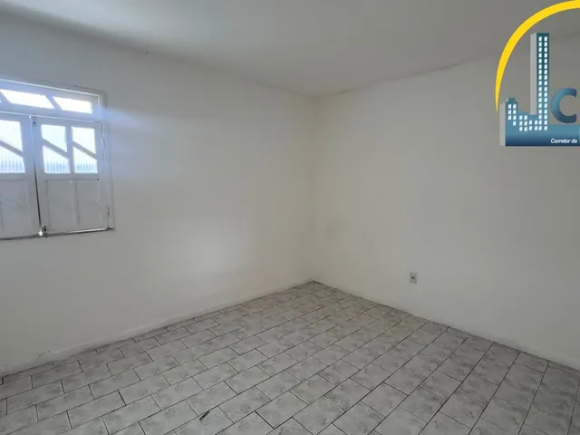 Imagem 11: ALUGO APARTAMENTO EM ITAPUÃ, CONDOMÍNIO FECHADO, 2/4, R$ 1.400,00 MAIS TAXAS!!