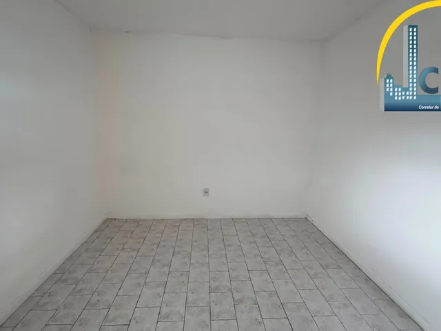 Imagem 2: ALUGO APARTAMENTO EM ITAPUÃ, CONDOMÍNIO FECHADO, 2/4, R$ 1.400,00 MAIS TAXAS!!