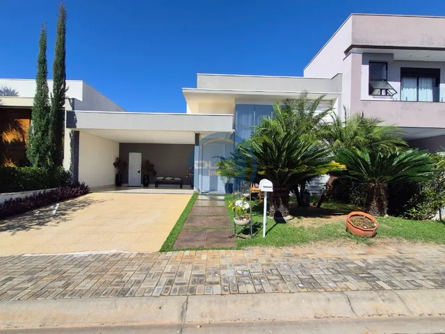 Imagem: A casa em condomínio possui 3 Dormitórios, 3 Suítes, 5