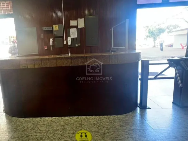 Imagem 12: SALA COMERCIAL NO SETOR BANCÁRIO SUL COM LOCALIZAÇÃO PRIVILEGIADA