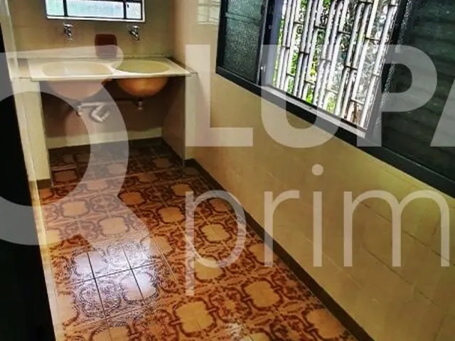 Imagem 2: Casa com 6 dormitórios