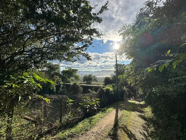 Imagem: Terreno à venda no bairro Praia do Rosa