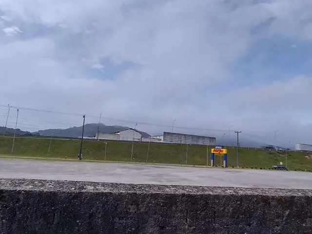 Imagem 3: Terreno à venda no bairro Nova Brasília - Imbituba/SC