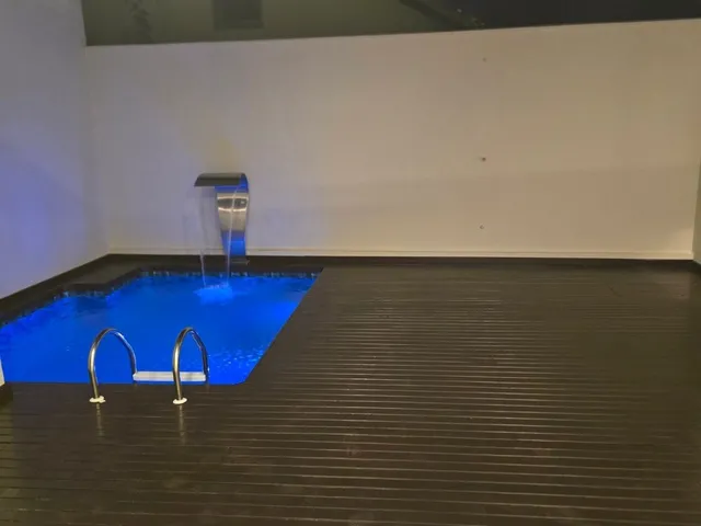 Imagem 2: Residencial Antártica, casa com piscina, sobrado geminado novo 3 suítes - Bairro
