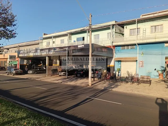 Imagem: A sala comercial possui 3 Dormitórios, 7 Banheiros, 10