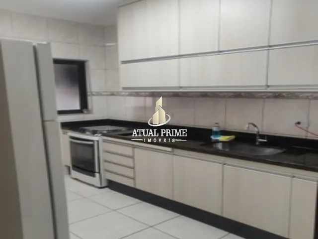 Imagem: O apartamento possui 2 Dormitórios, 1 Suíte, 2 Banheiros,
