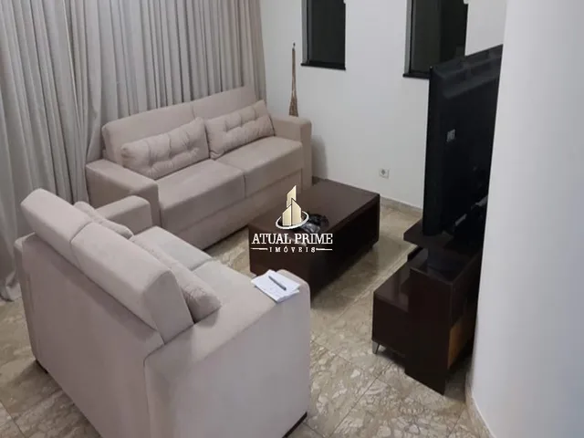Imagem: A casa possui 4 Dormitórios, 4 Suítes, 5 Banheiros, 4 Vagas