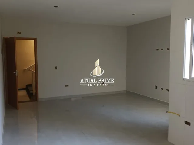 Imagem: O apartamento possui 2 Dormitórios, 1 Suíte, 1 Banheiro, 1