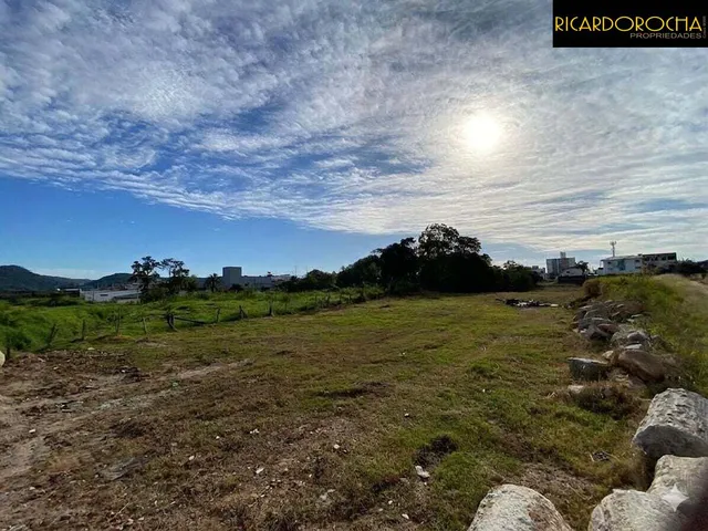 Imagem 6: Terreno Amplo com 2.203m² no Bairro Ipiranga – São José/SC