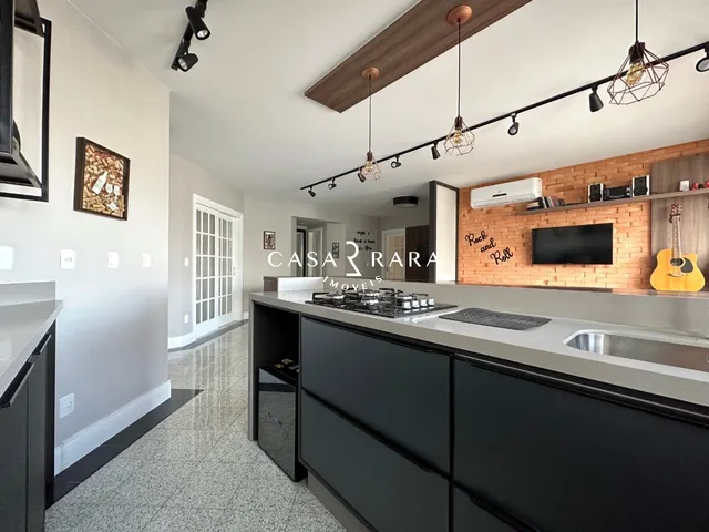 Imagem 5: Apartamento 4 dormitórios (1 suítes) e 4 vagas com hobby box - Centro