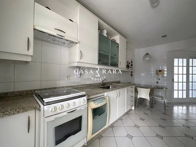 Imagem 3: Apartamento 4 dormitórios (1 suítes) e 4 vagas com hobby box - Centro