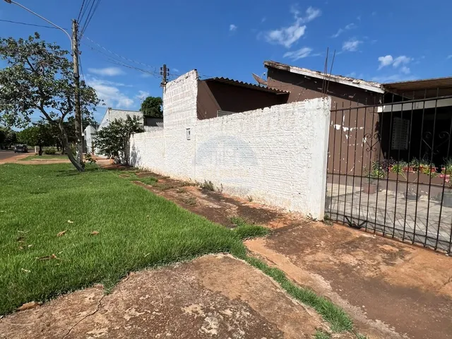 Imagem 4: Casa à venda no bairro Conjunto Habitacional Izidro Pedroso - Dourados/MS