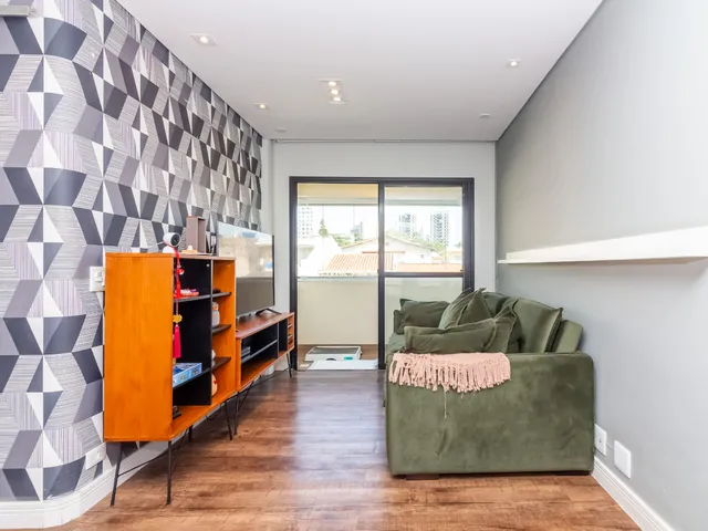 Imagem: O apartamento possui 2 Dormitórios, 1 Suíte, 2 Banheiros,