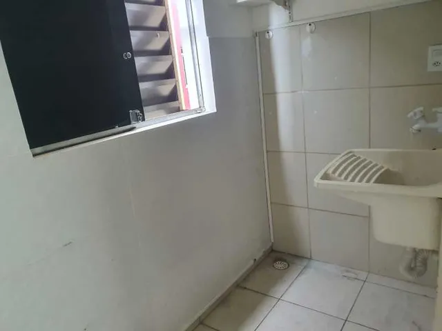 Imagem 9: ALUGA-SE APARTAMENTO NO PARQUE DEZ DE NOVEMBRO