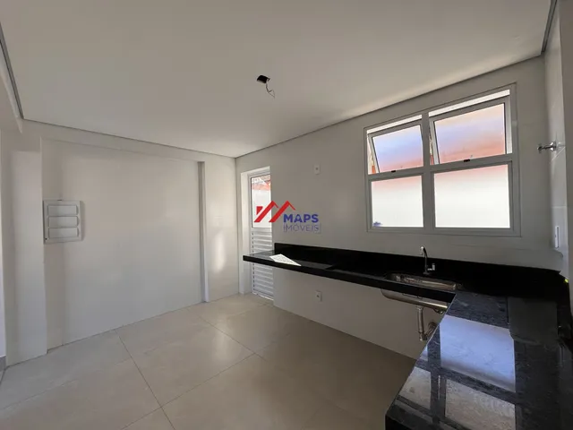 Imagem 7: Área privativa com três quartos, suíte e duas vagas de garagem à venda no bairro